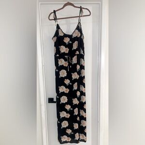 Forever 21 Black Floral Maxi Dress